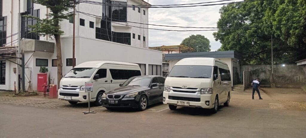 Rental Hiace Bandung Bandara Soekarno Hatta Jakarta